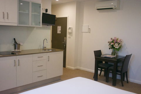 Quest Canberra - Hotel Accommodation 8