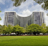 Astra Canberra Manhattan - Hotel Accommodation
