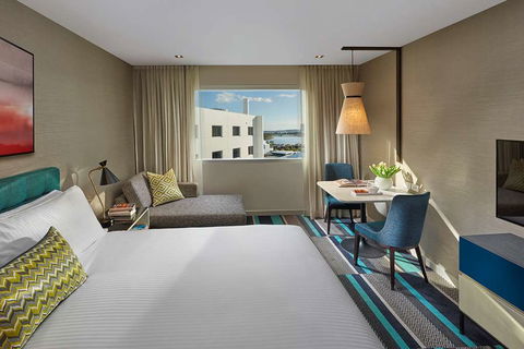 Crown Promenade Perth - Hotel Accommodation 1