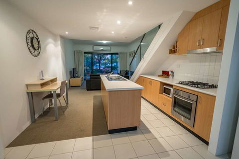 Perth Ascot Central Apartment Hotel - Hotel Accommodation 10