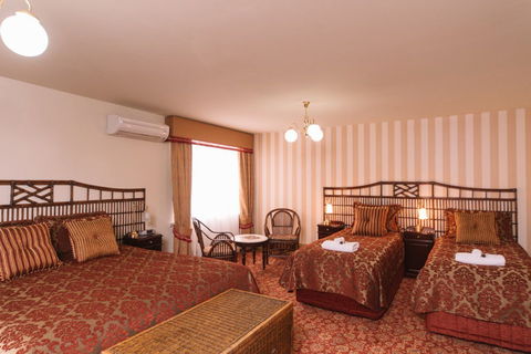 Hadley's Orient Hotel - Hotel Accommodation 3