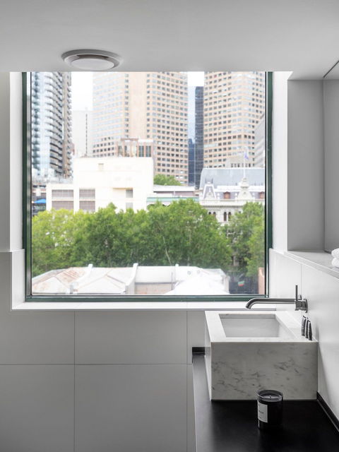 Lancemore Crossley St Melbourne - Hotel Accommodation 9