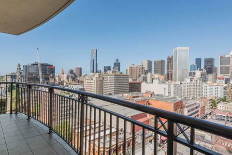 Mantra on Russell - Hotel Accommodation 10