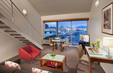 Somerset on the Pier - Hotel Accommodation 13