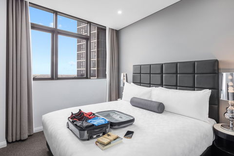 Meriton Suites Church Street, Parramatta - Hotel Accommodation 9