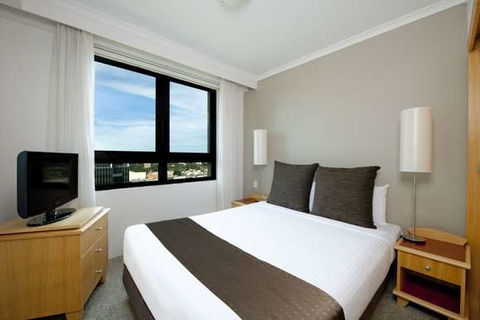 Mantra Parramatta - Hotel Accommodation 13