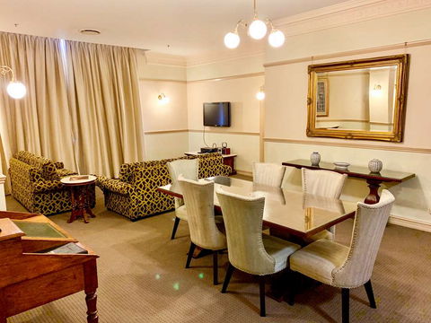 Royal Albert Hotel - Hotel Accommodation 4