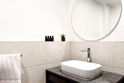 HotelMOTEL - Hotel Accommodation 9