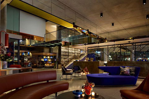 QT Melbourne - Hotel Accommodation 2