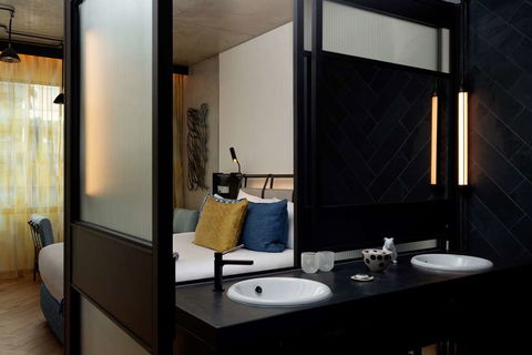 QT Melbourne - Hotel Accommodation 5