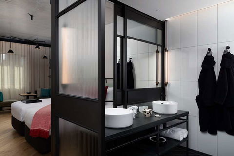 QT Melbourne - Hotel Accommodation 6