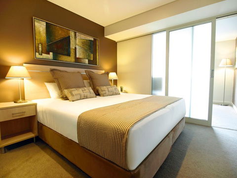 Oaks Embassy - Hotel Accommodation 2