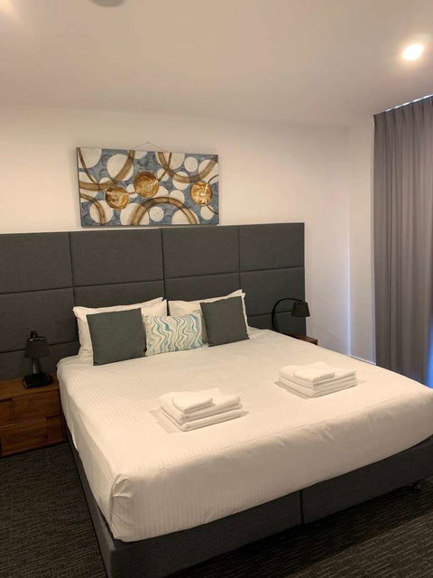 Adelaide Dress Circle Apartments - Hotel Accommodation 6