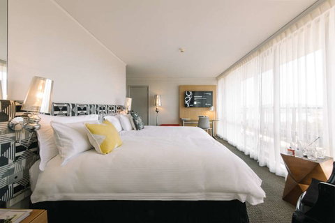 QT Canberra - Hotel Accommodation 6