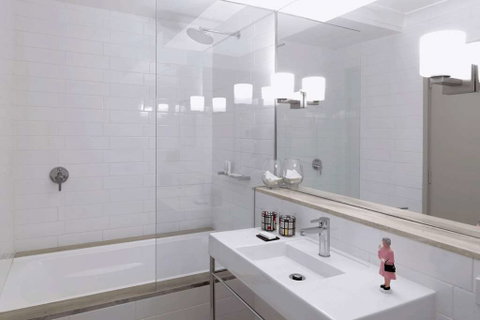 QT Canberra - Hotel Accommodation 17