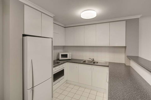 Adina Serviced Apartments James Court - Hotel Accommodation 7