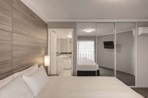 Adina Serviced Apartments James Court - Hotel Accommodation 10