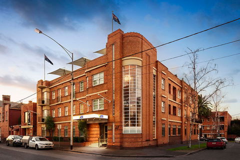Quest East Melbourne - Hotel Accommodation 0