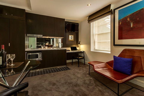 Quest East Melbourne - Hotel Accommodation 2