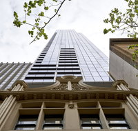 Arise Collins House - Hotel Accommodation