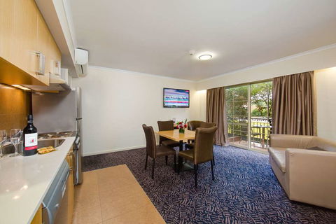 Best Western Plus Hovell Tree Inn - Hotel Accommodation 2
