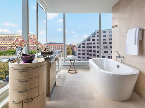 Sofitel Sydney Darling Harbour - Hotel Accommodation 3