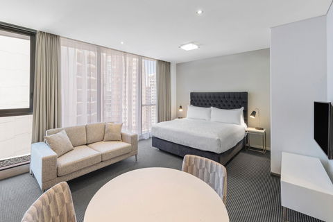 Meriton Suites Campbell Street - Hotel Accommodation 5