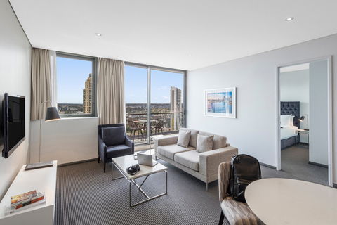 Meriton Suites Campbell Street - Hotel Accommodation 9