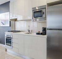 Meriton Suites Zetland - Hotel Accommodation