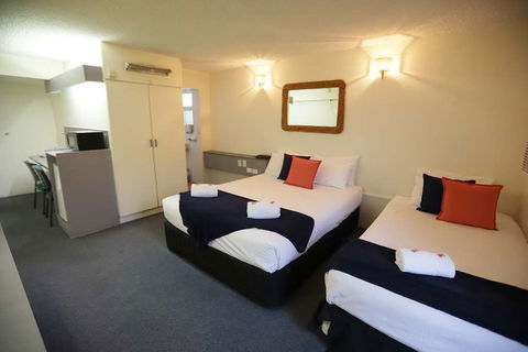 Emerald Central Hotel - Hotel Accommodation 5