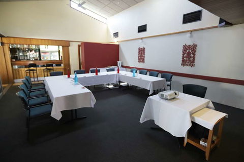 Emerald Central Hotel - Hotel Accommodation 8