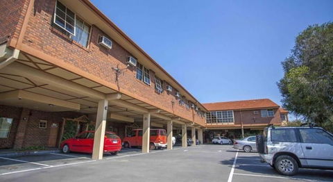 St Georges Motor Inn - Hotel Accommodation 2