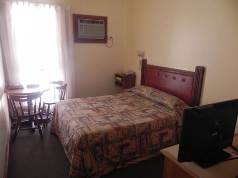 St Georges Motor Inn - Hotel Accommodation 5