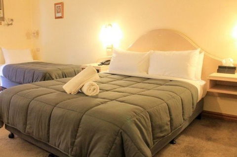 St Georges Motor Inn - Hotel Accommodation 7