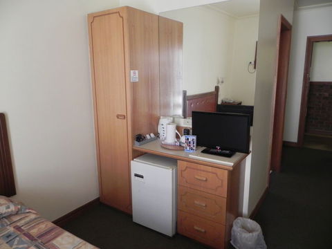 St Georges Motor Inn - Hotel Accommodation 12