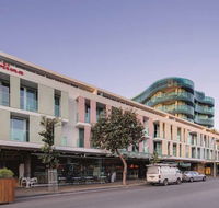 Adina Apartment Hotel Bondi Beach - Hotel Accommodation