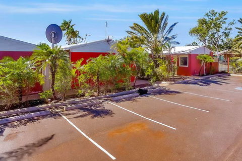 Econo Lodge Karratha - Hotel Accommodation 1