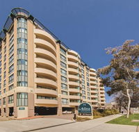 Adina Serviced Apartments James Court - Hotel Accommodation