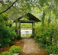 Kemeys Mountain Hideaway - Hotel Accommodation