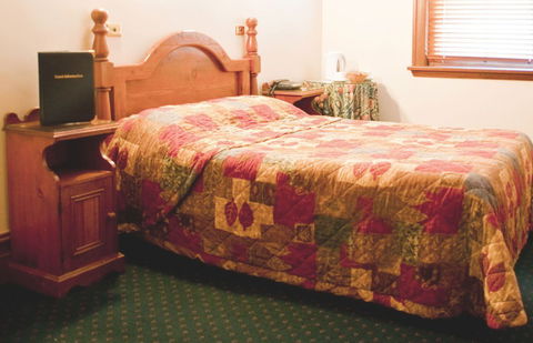 O'Malleys Hotel - Hotel Accommodation 1