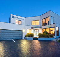 Madsen Retreat - Hotel Accommodation