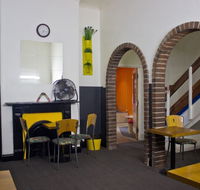 Adelaide Travellers Inn - Hotel Accommodation