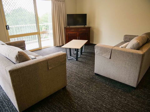 Nightcap at Hinterland Hotel - Hotel Accommodation 1