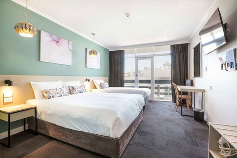 Watermark Glenelg - Hotel Accommodation 2