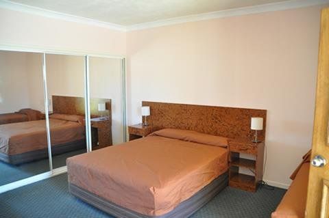Townview Motel - Hotel Accommodation 1