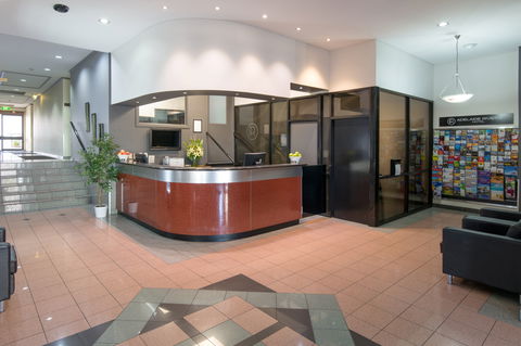 Adelaide Riviera Hotel - Hotel Accommodation 1