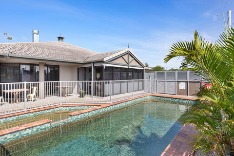 The Stirling Hotel Rockhampton - Hotel Accommodation 1