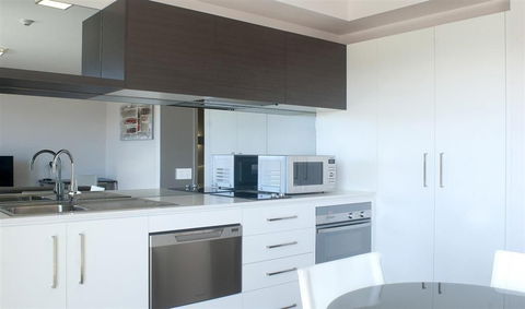 Abode Tuggeranong - Hotel Accommodation 1