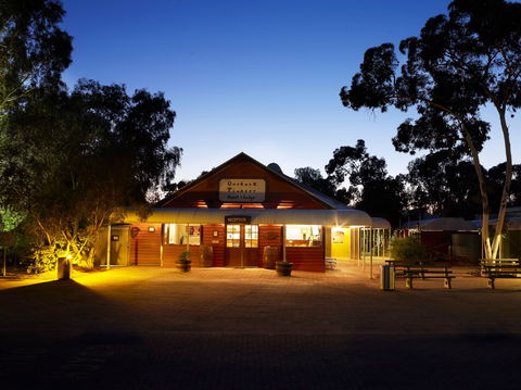Outback Hotel & Lodge - Hotel Accommodation 0