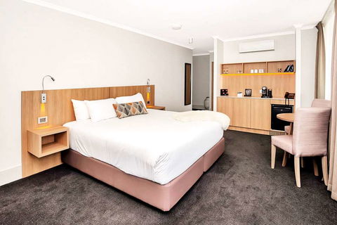 Clarion Hotel Townsville - Hotel Accommodation 1